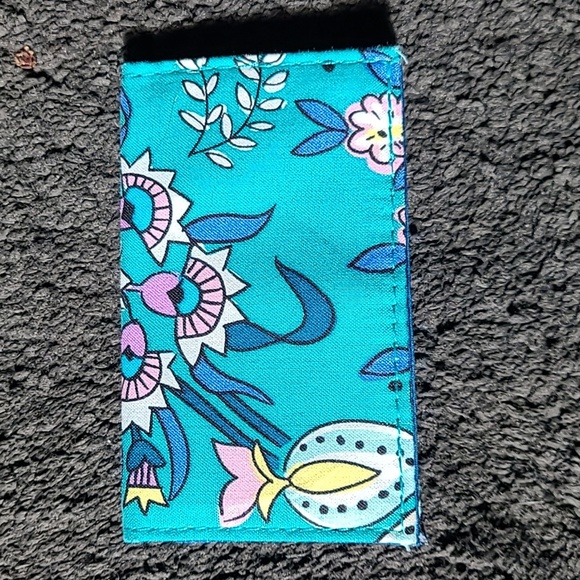 Vera Bradley cards holder - Picture 2 of 4